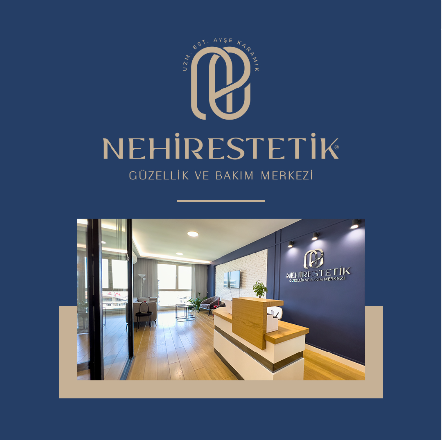 NehirEstetik Güzellik ve Bakım Merkezi’ne ait tanıtım görseli; üstte merkez logosu ve adı yer alırken, altta modern tasarıma sahip şık resepsiyon alanının fotoğrafı bulunuyor. Mekânda ahşap zemin, koyu mavi duvarlar ve doğal ışıkla aydınlanan ferah bir atmosfer dikkat çekiyor.